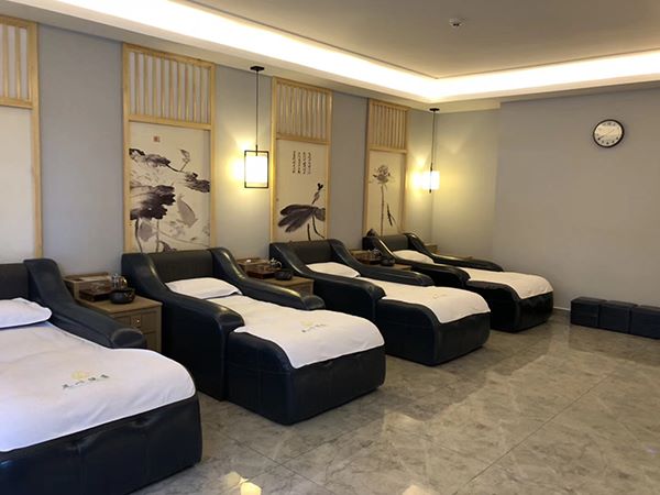 足疗沙发炕床批发